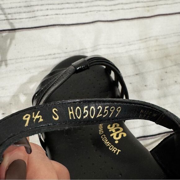 SAS Strippy Low Wedge Black Sandals Women's 9.5 M Tripad Leather Comfort Strappy - Picture 7 of 10